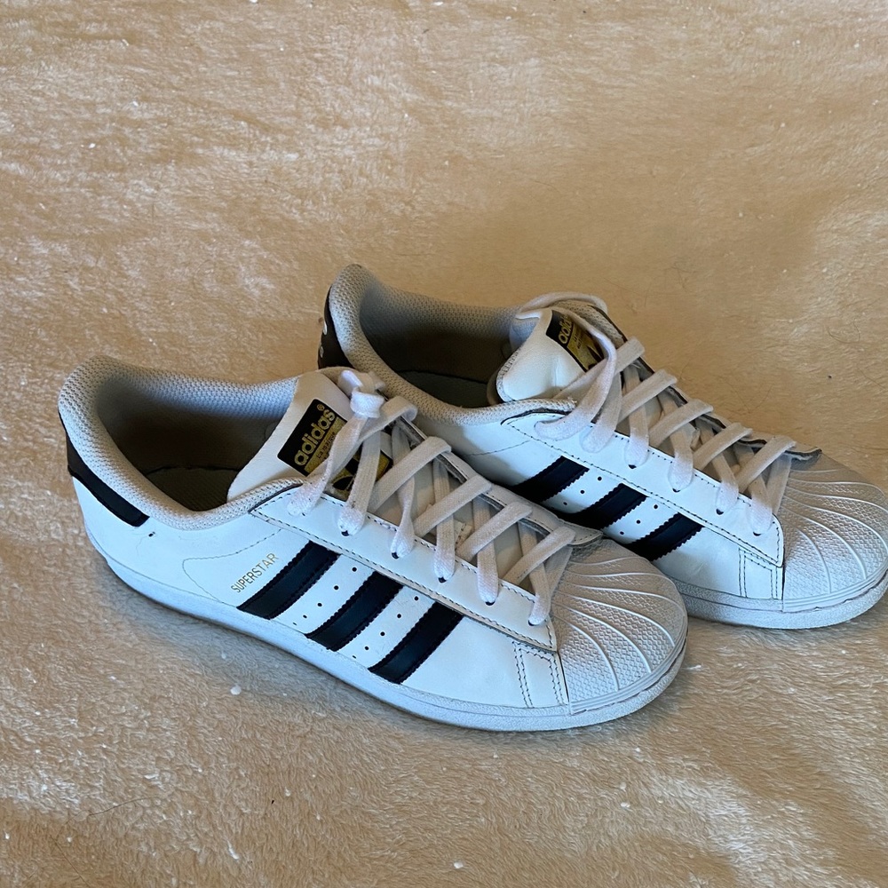 ADDIDAS Superstar Sneakers- SIZE 6